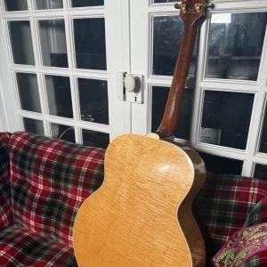 Guitare Guild JF 30