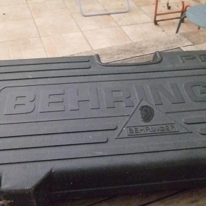 Behringer PB600 - Flight case pour pédales d'effets