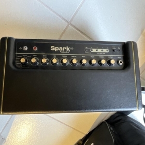 Positive Grid Spark ampli guitare 40W