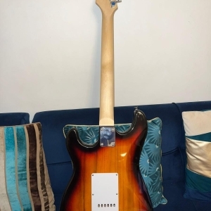 Gewa Pure Guitare électrique + ampli E-10 Neo