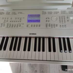 Yamaha WDGX-660 blanc