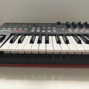 AKAI MPK225 (comme neuf)