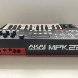 AKAI MPK225 (comme neuf)