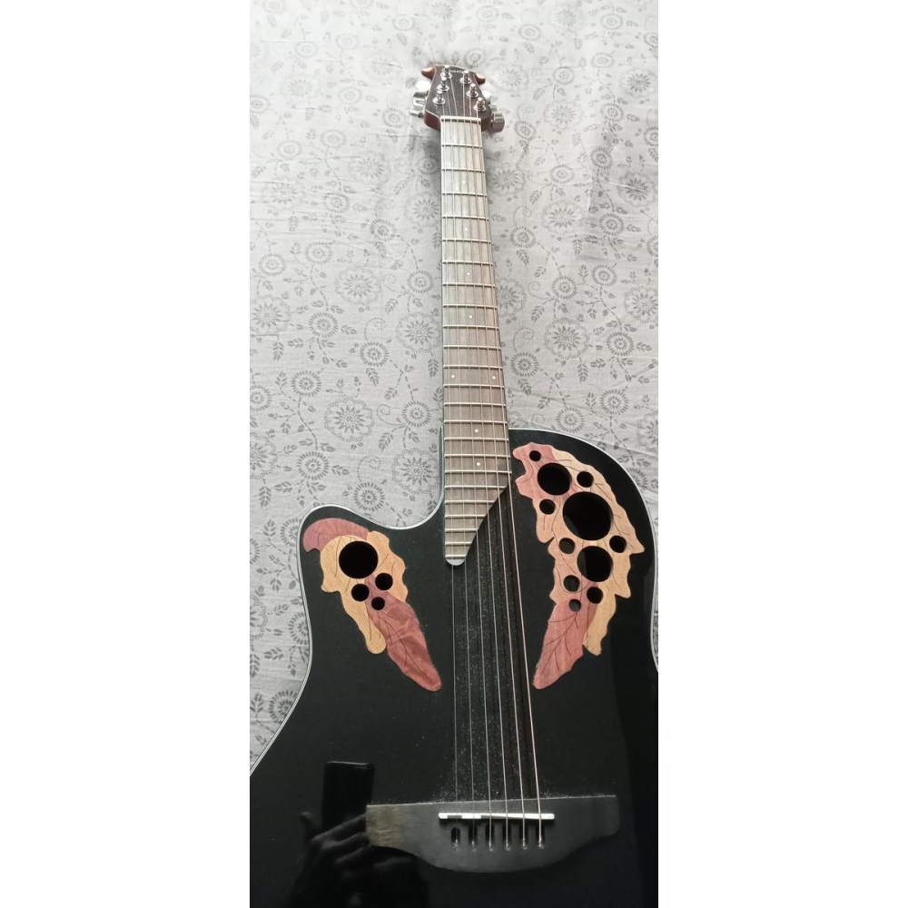 Ovation guitare gaucher