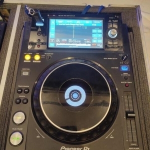 Pioneer XDJ-1000MK2 + DJM-750MK2