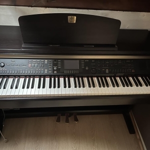 Yamaha Clavinova CVP-301