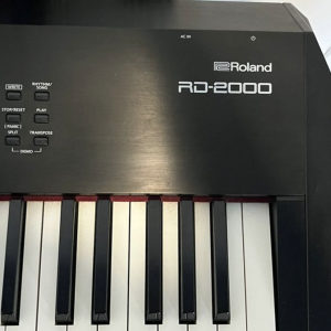 Roland RD-2000