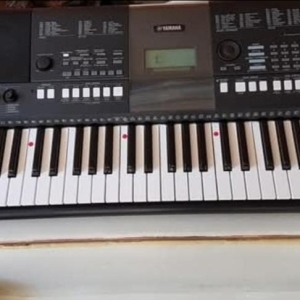 Clavier Arrangeur, Yamaha PSR-E423