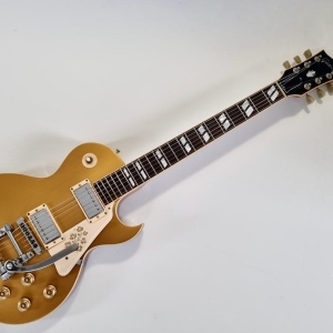 Gibson LP-295 Les Paul 2008 Goldtop Guitar of the Month 4