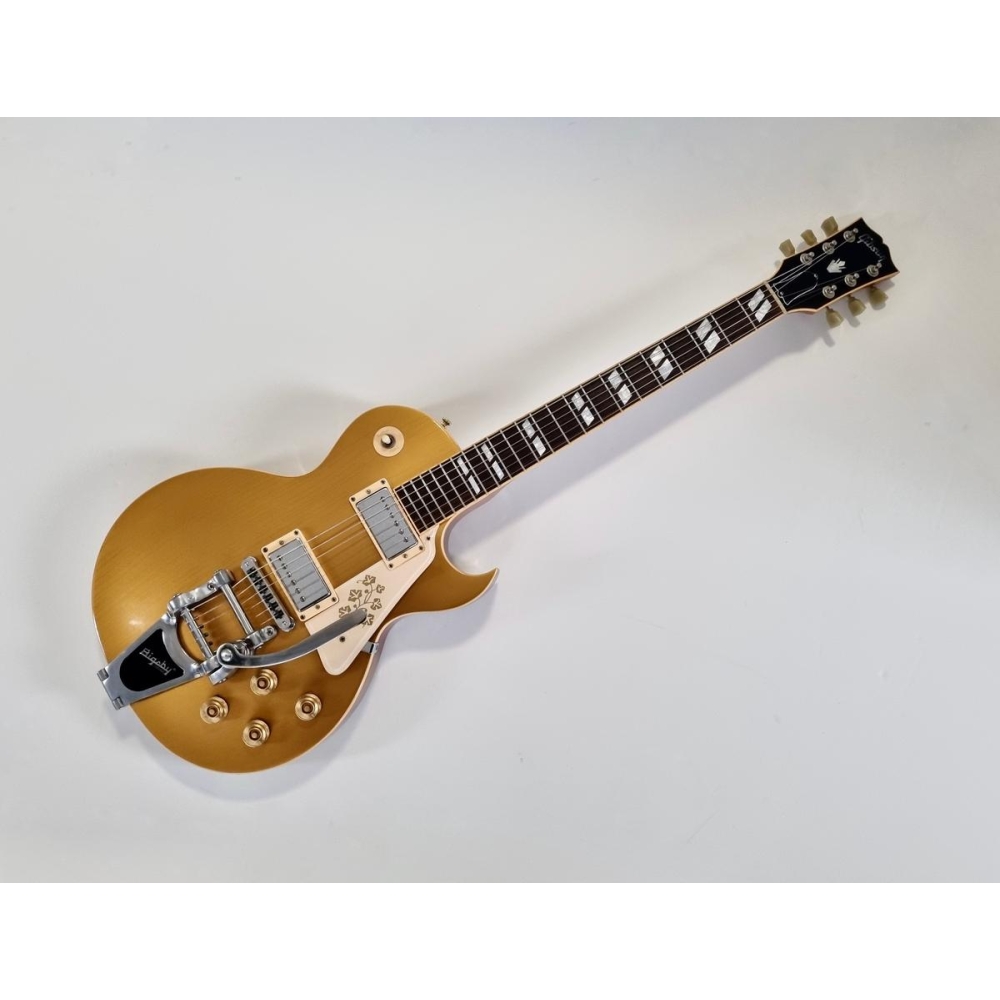 Gibson LP-295 Les Paul 2008 Goldtop Guitar of the Month 4