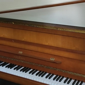 Schimmel Piano droit