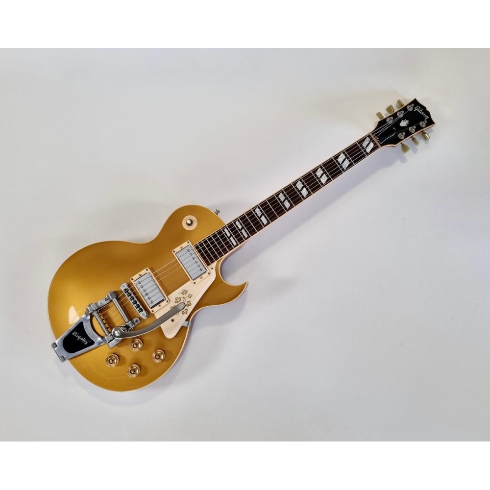 Gibson LP-295 Les Paul 2008 Goldtop Guitar of the Month 4