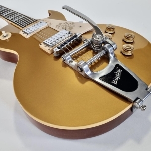 Gibson LP-295 Les Paul 2008 Goldtop Guitar of the Month 4