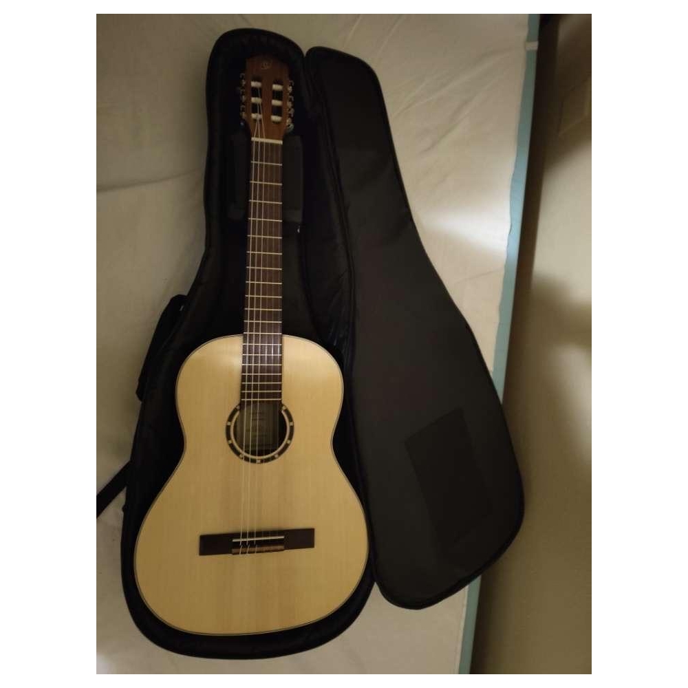 Ortega R121 guitare classique