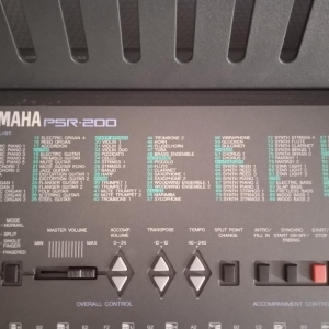 Yamaha PSR-200