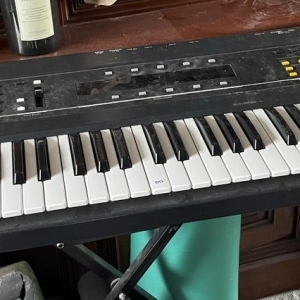 Ensoniq ESQ-1