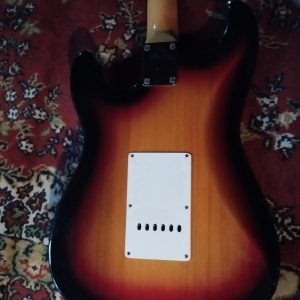 Vester Strat