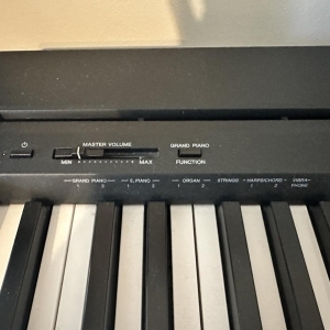 Yamaha P45 - Piano numérique