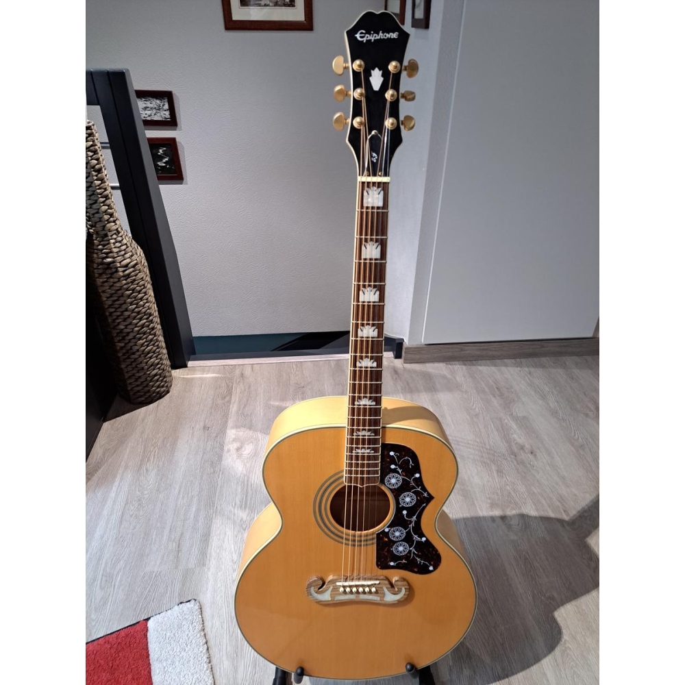 Epiphone EJ200