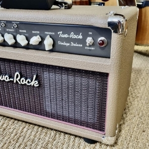 Two Rock Vintage Deluxe 6V6 40-Watt Dogwood Suede