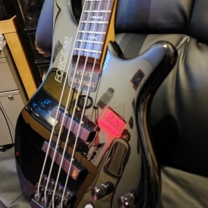 Washburn B-20 abt force 200 euros