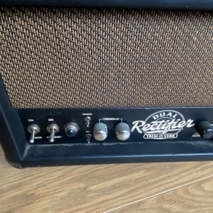 Mesa Boogie Dual Rectifier trem-o-verb - Modifiée avec ajout d’un Boost