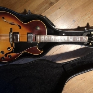 Gibson ES-175