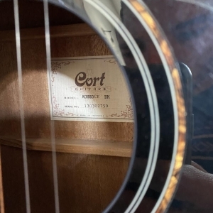 Cort Electro Acoustique