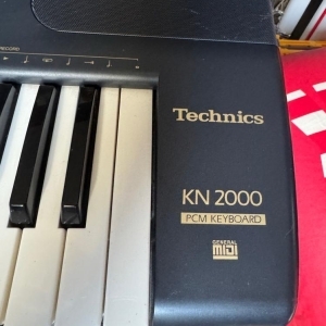 Technics SX-KN2000