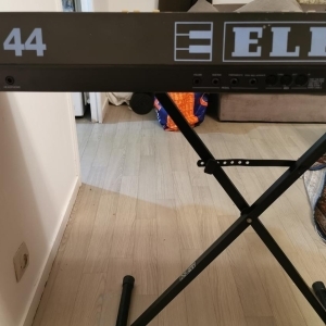 Elka EK-44 + pied RTX