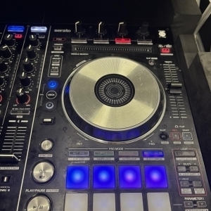 Pioneer DDJ SX2 + Flight Case