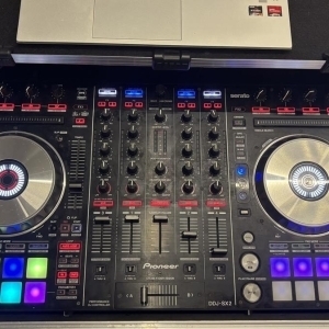 Pioneer DDJ SX2 + Flight Case