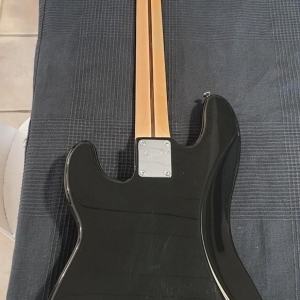 Squier Affinity Precision Bass PJ Noire en Très Bon État