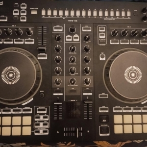 Roland dj 505