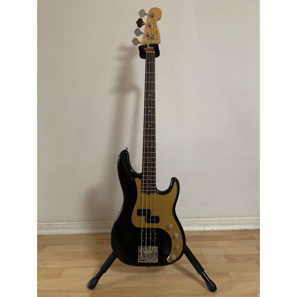 Fender American Deluxe PB Montego Black USA + Equipement