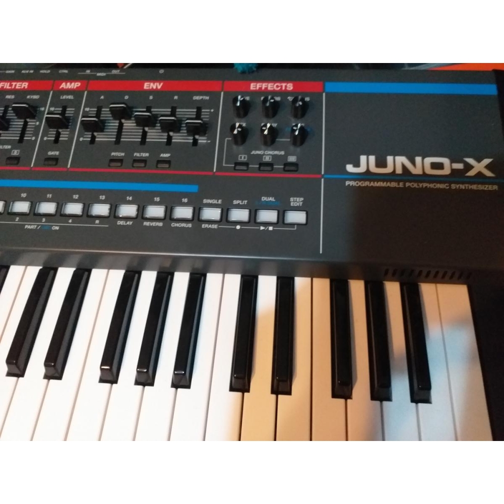 Roland Juno-X