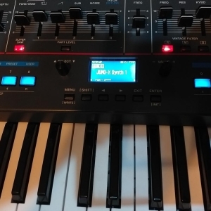 Roland Juno-X