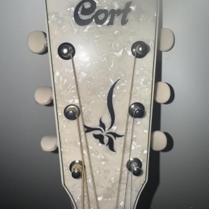 Cort Jade Classic