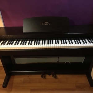 Clavinova Yamaha CLP-810S