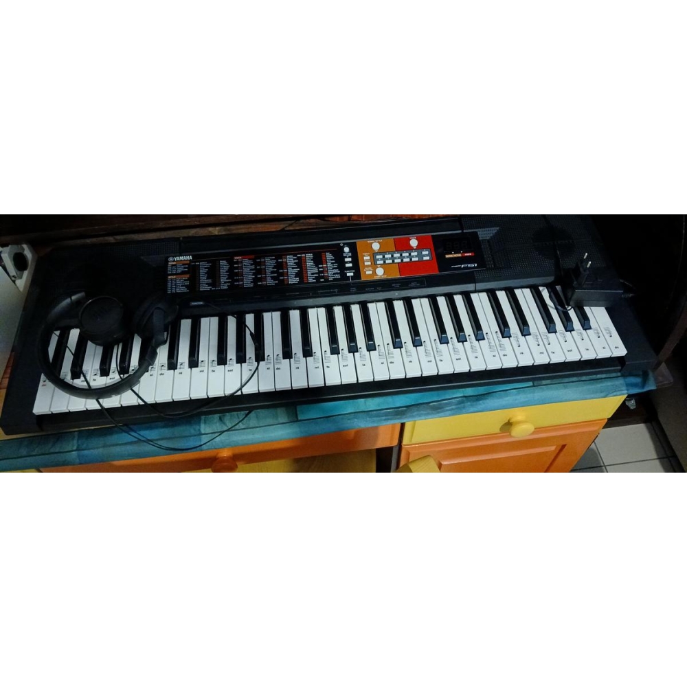 Yamaha PSR-F51