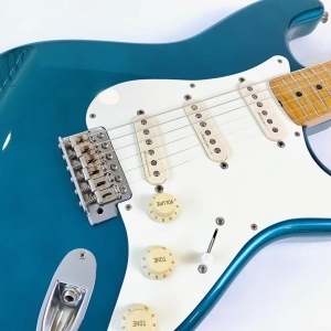 Fender Stratocaster ST-57 40th Anniversary 1994 Lake Placid Blue