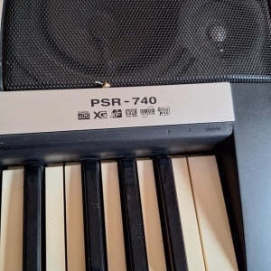 Yamaha PSR-740