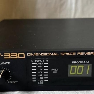 Roland SRV-330 Dimensional Space Reverb