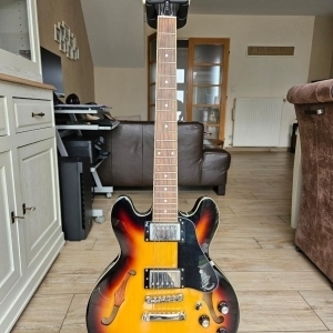 Epiphone ES 339