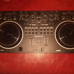 Pioneer DDJ-REV1