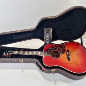 Gibson Hummingbird 2019 Heritage Cherry Sunburst