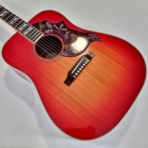 Gibson Hummingbird 2019 Heritage Cherry Sunburst