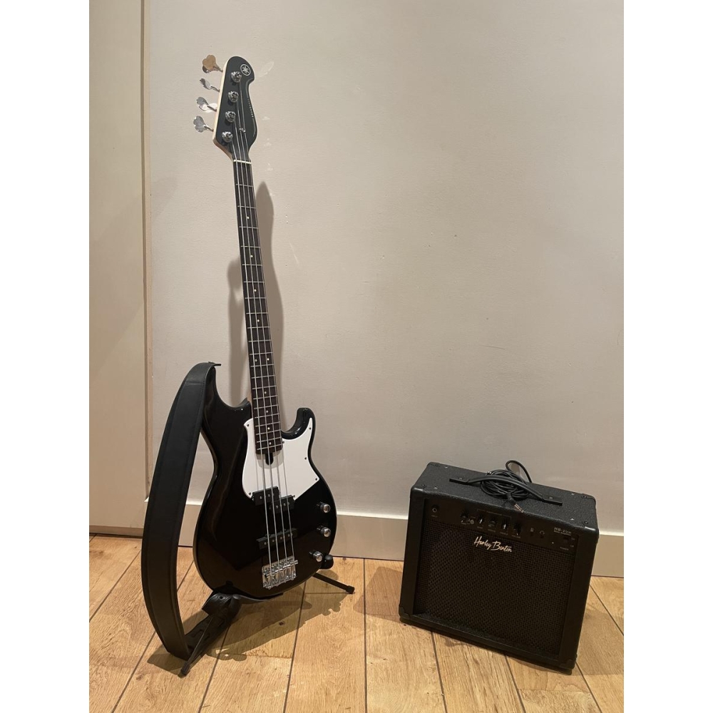 Yamaha BB234 basse avec son ampli