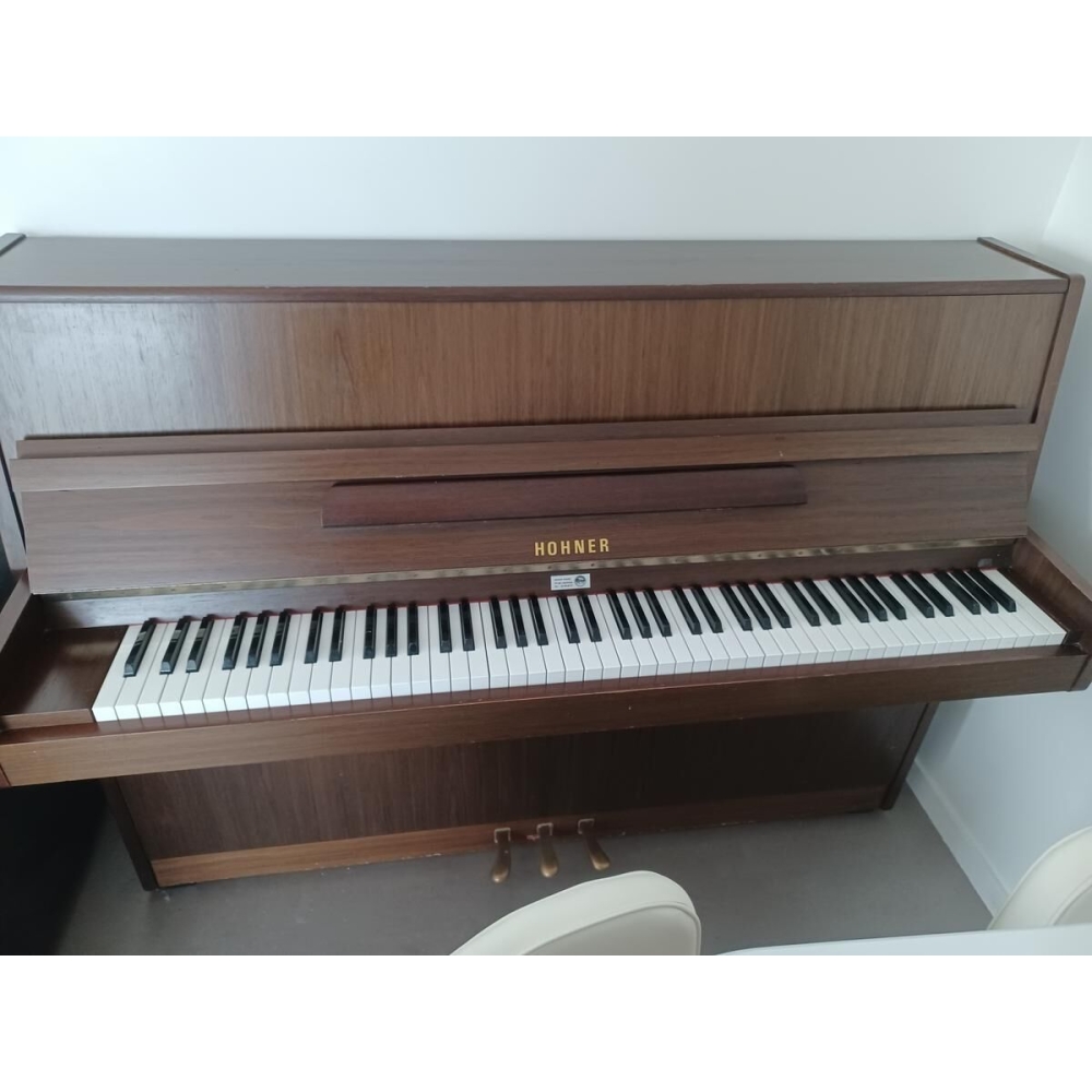 Hohner piano droit.