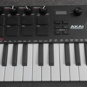 Akai mpk mini play mk3